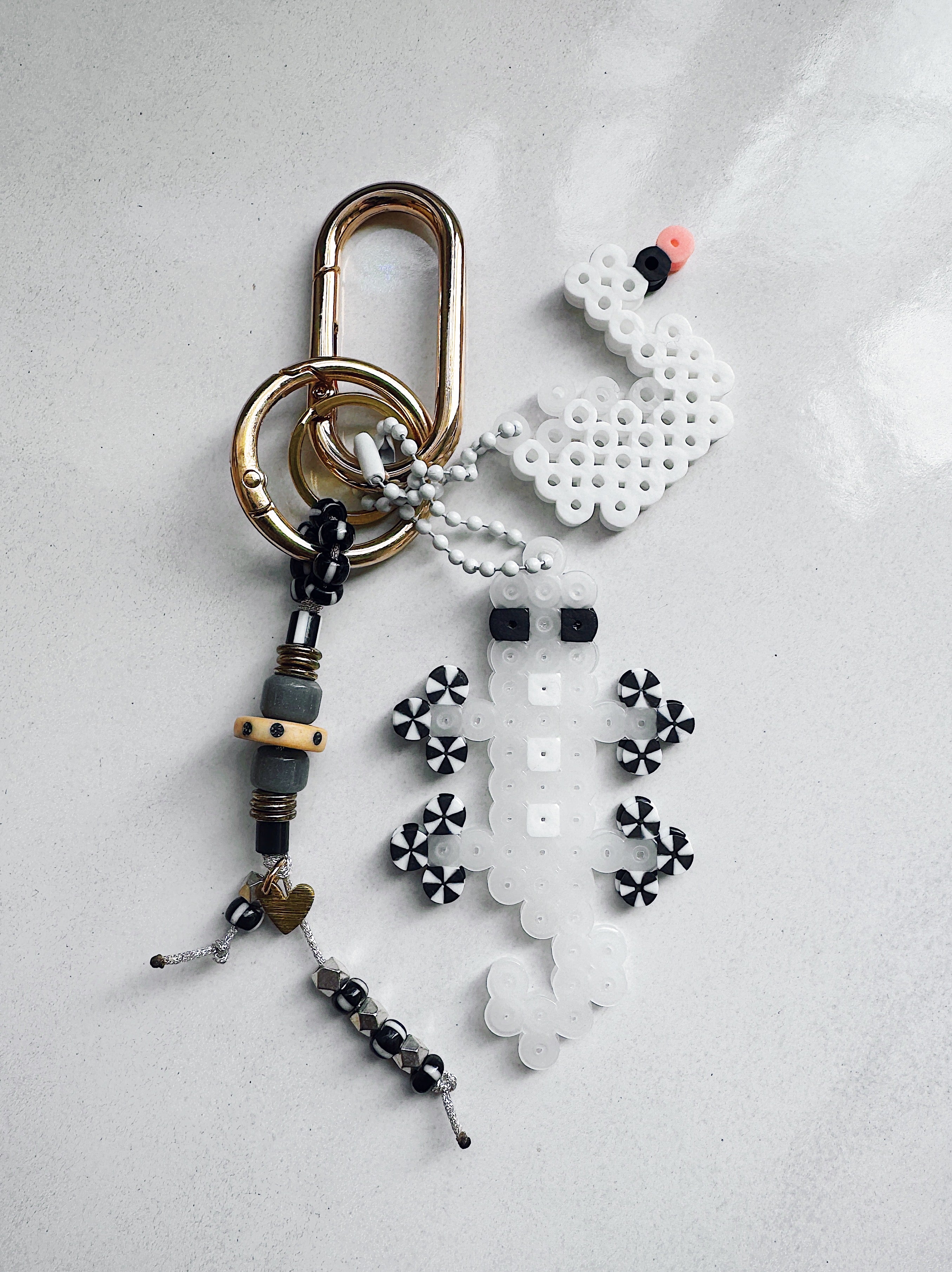 LizardSwan Bag Charm - gold / ivory