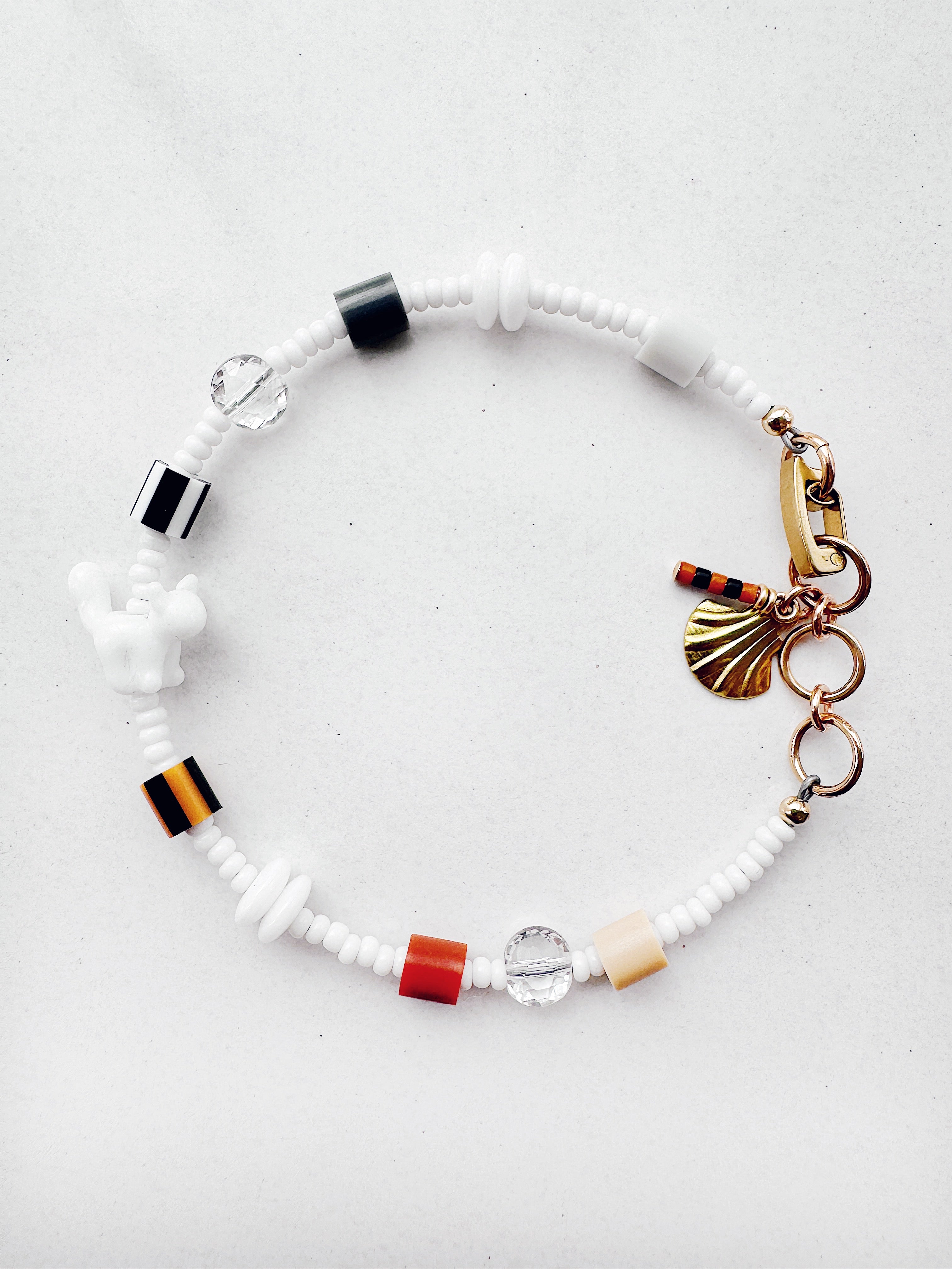 Critter Bracelet - ghost kitty - grey / tan