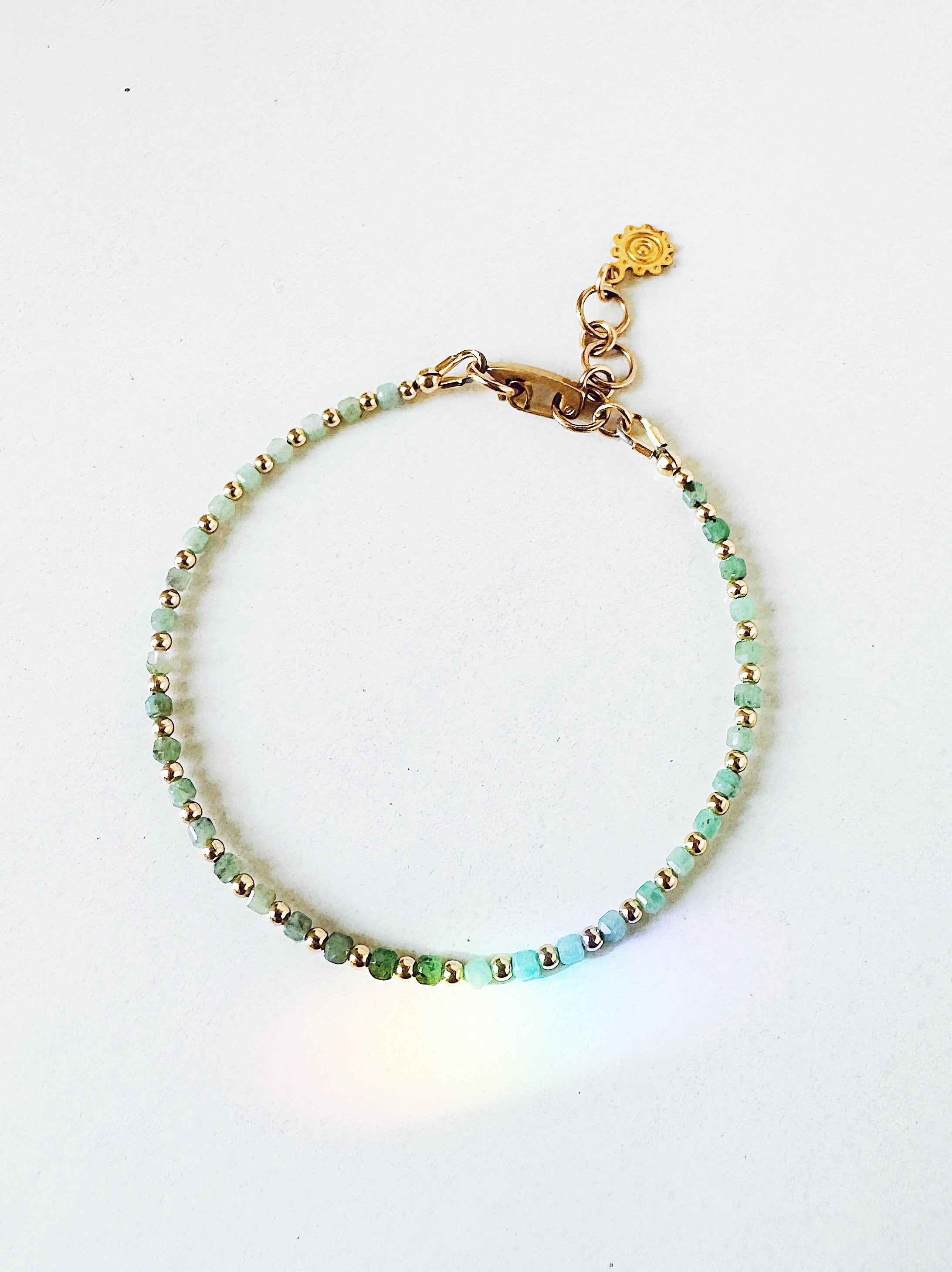 Orbit Bracelet - raw emerald 🐸