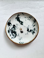 Load image into Gallery viewer, YIN YANG CHARM - black / ivory
