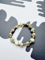 Load image into Gallery viewer, ORBIT RING - Freshwater Pearl - size 8
