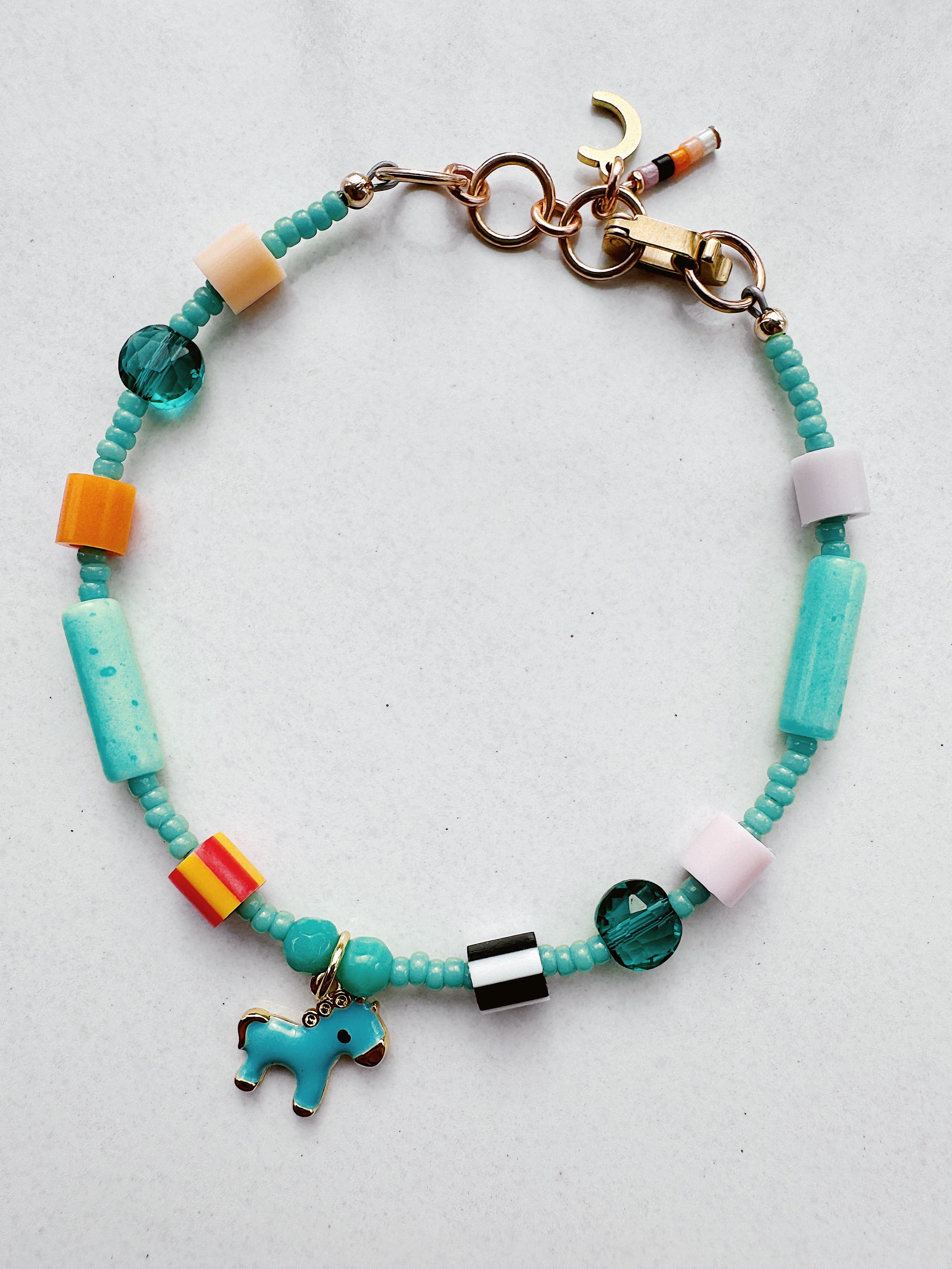 Critter Bracelet - aqua pony - tan / dusty lilac