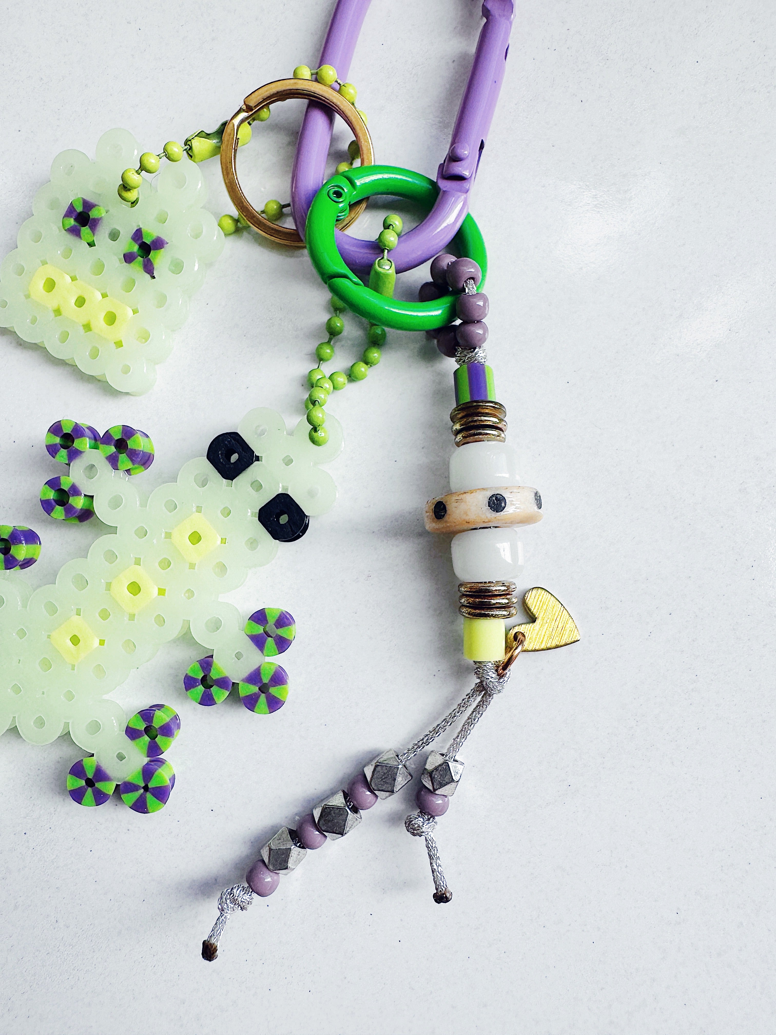 RoboLizard Bag Charm - glow / acid purple