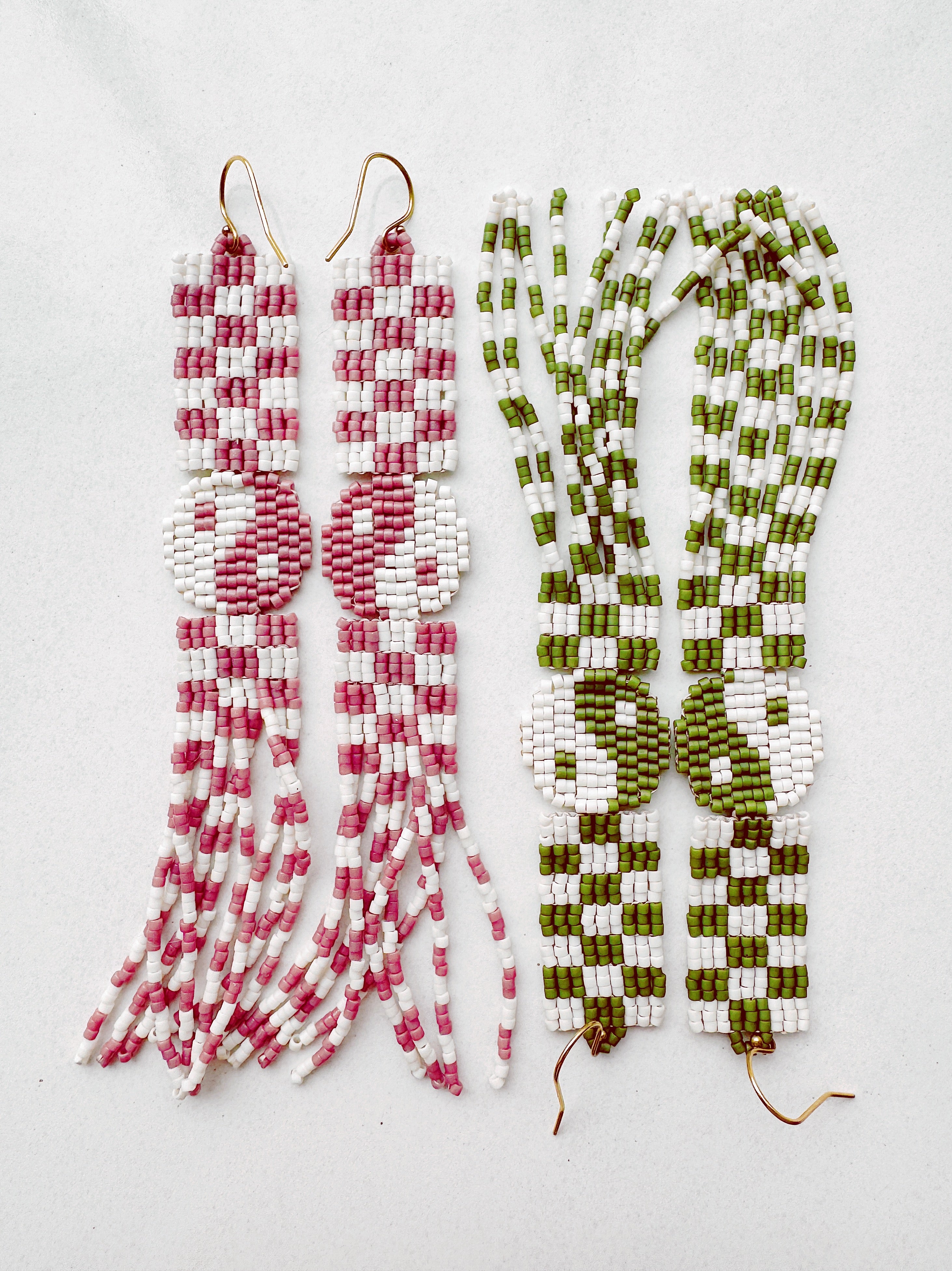 sample 031 - yin yang checkerboard earrings - ivory / lilac