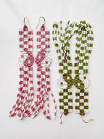 Load image into Gallery viewer, sample 031 - yin yang checkerboard earrings - ivory / lilac
