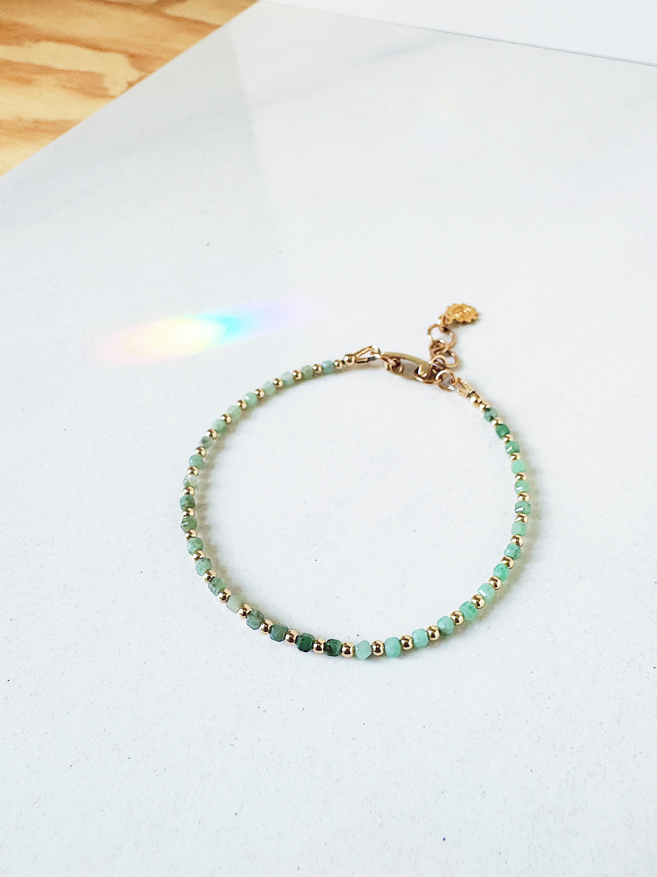 Orbit Bracelet - raw emerald 🐸