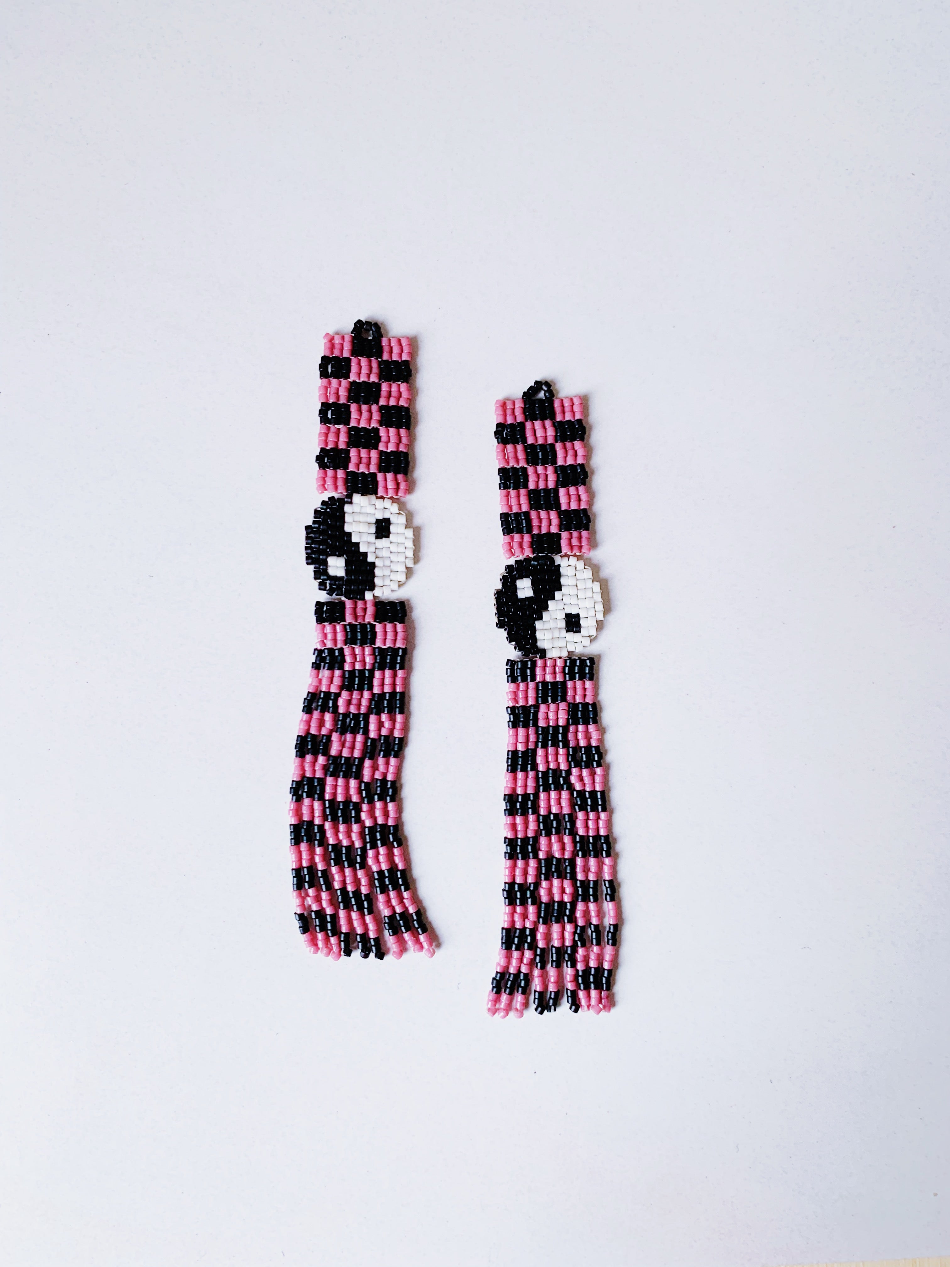 Yin Yang + Checkerboard Earrings - lilac 🍇 *last pair*
