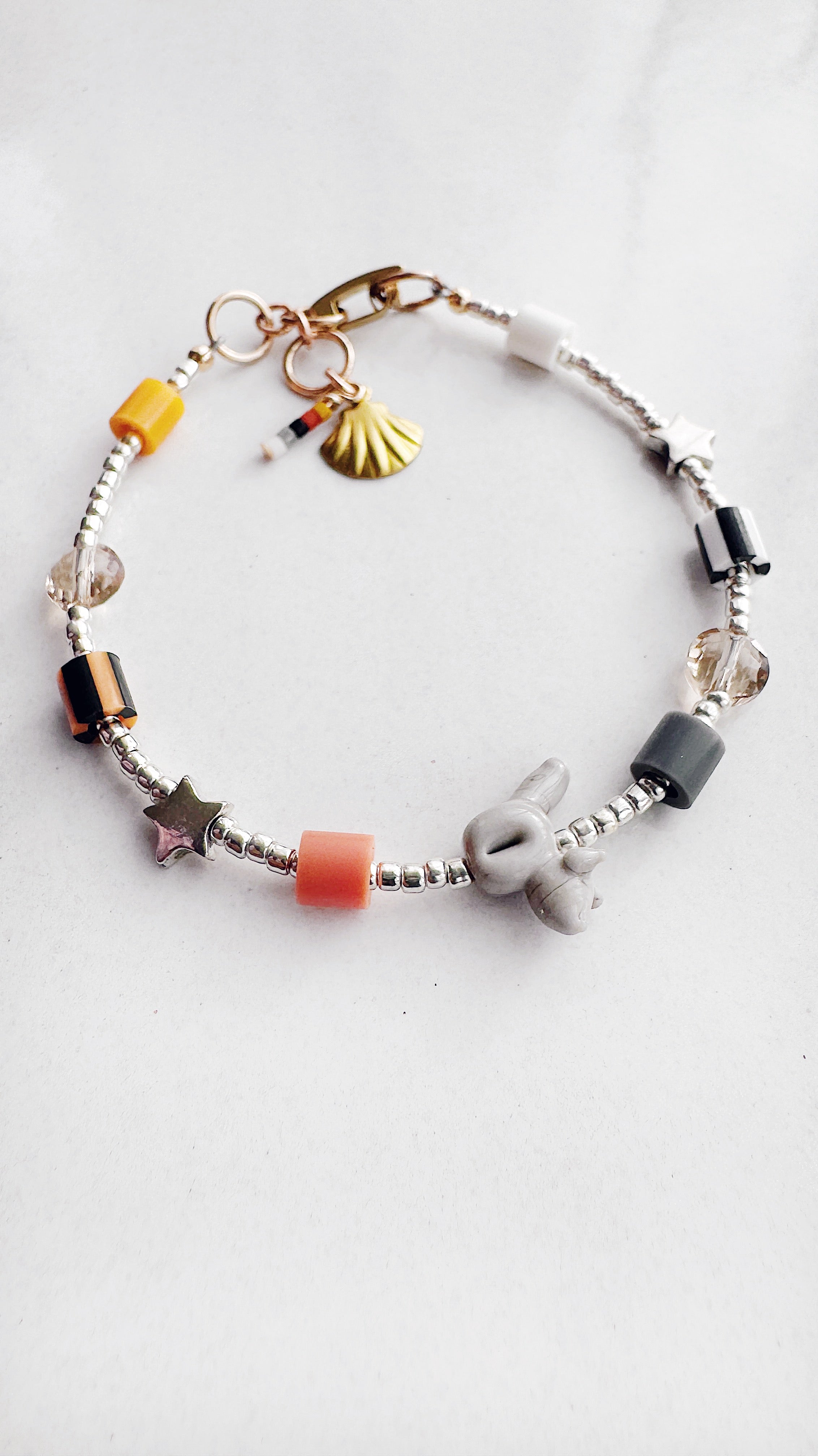 Critter Bracelet - silver kitty - merigold / white