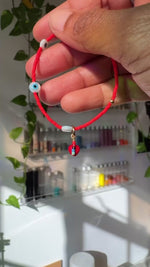 Load and play video in Gallery viewer, Evil Eye Bracelet - holiday red
