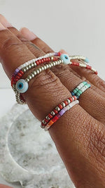 Load and play video in Gallery viewer, GEM GRADIENT BRACELET - Garnet / canyon - medium
