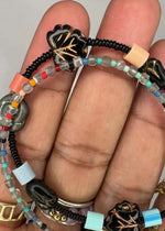 Load and play video in Gallery viewer, bracelet set of 2 - medium - 01
