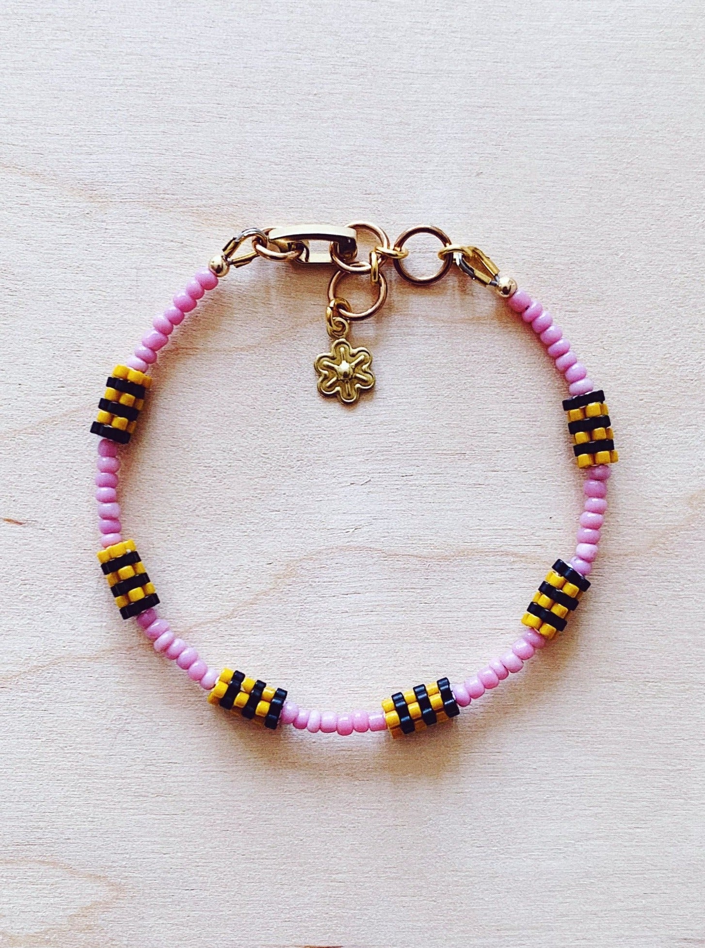 Honeycomb Bracelet - bumble bee 🐝